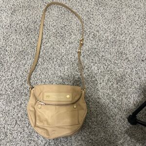 Like new Marc Jacobs New York Preppy Nylon Natasha Crossbody Bag